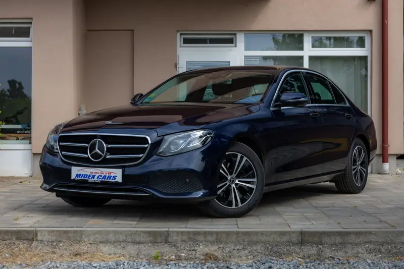Mercedes-Benz E220d Avantgarde 2020 – Head-Up Display, 9G-Tronic, 194 KS